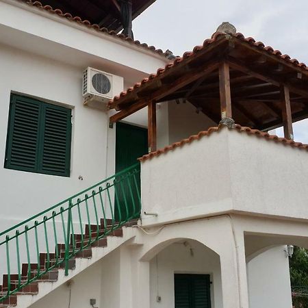 Apartments Carevi Dvori Jezera Exterior photo